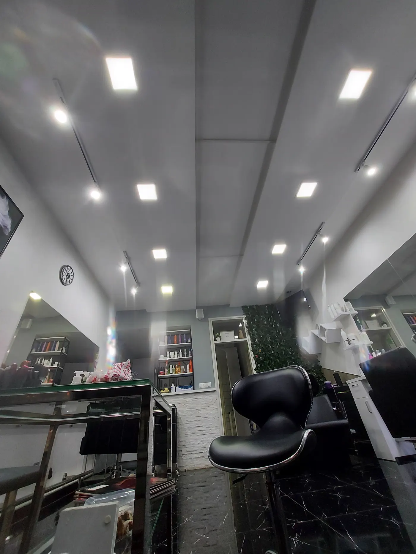 AD Frizerski salon — fotografija 2